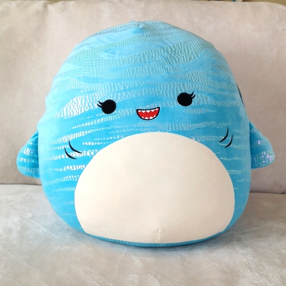 Squishmallow 16 inches Lamar, blue shark - Picture 1 of 6